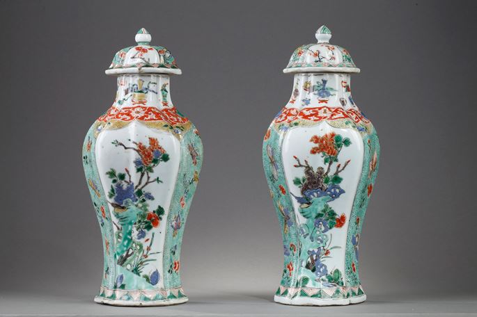 Pair vases and covers &quot;famille verte&quot; porcelain decorated with flowers | MasterArt